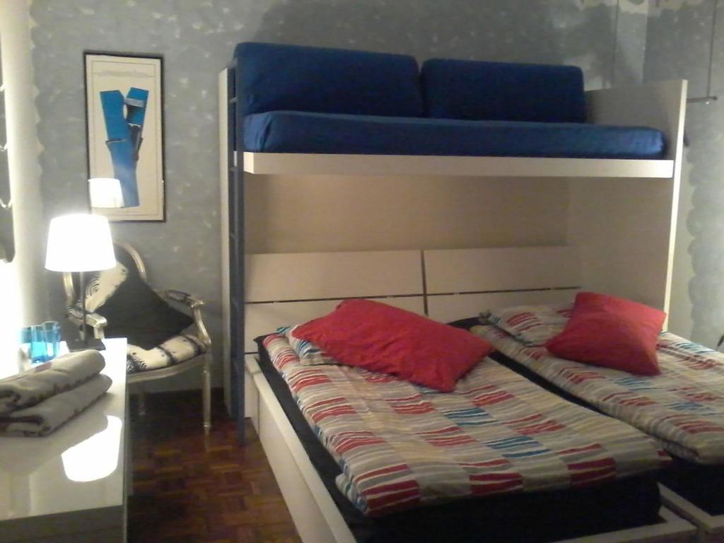 Mary Poppins'S House Bed & Breakfast Триест Стая снимка